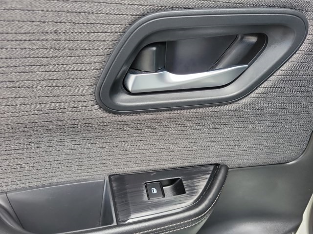 2023 Pearl White Tricoat Nissan Rogue SV FWD SUV
