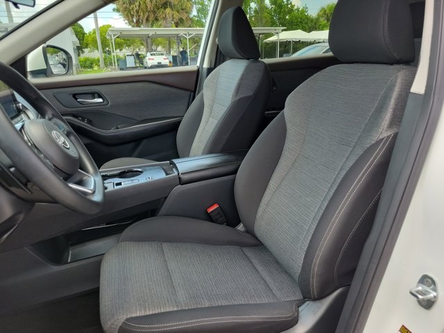 2023 Pearl White Tricoat Nissan Rogue SV FWD SUV