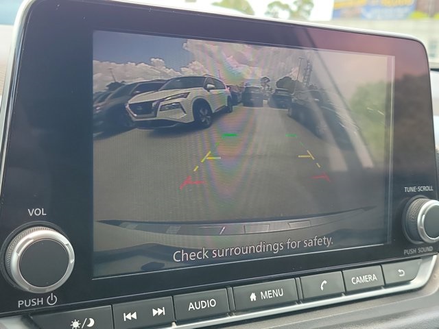 2023 Pearl White Tricoat Nissan Rogue SV FWD SUV