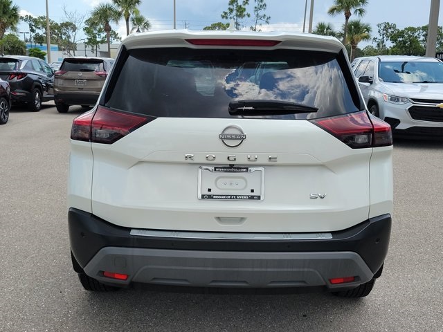 2023 Pearl White Tricoat Nissan Rogue SV FWD SUV