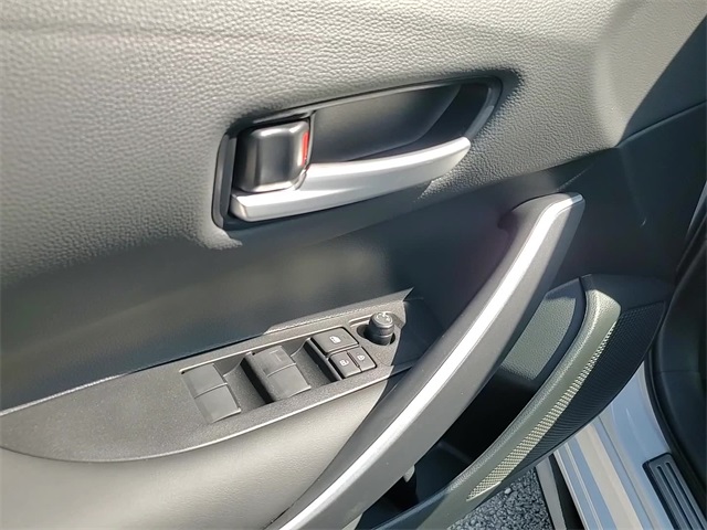 2025 Toyota Corolla Hybrid SE photo 10