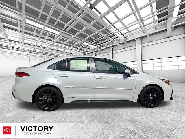 2025 Toyota Corolla Hybrid SE photo 2