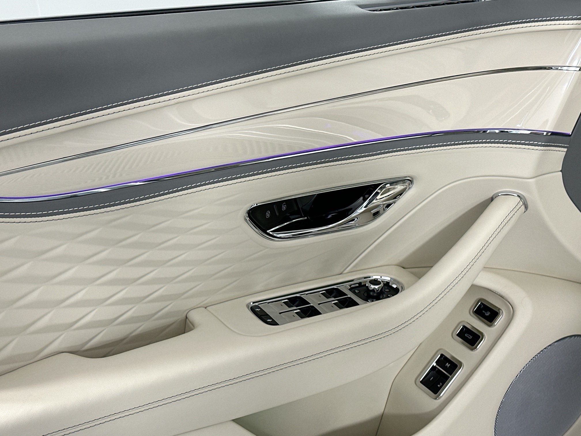 new 2026 Bentley Flying Spur car