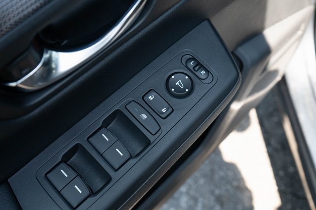 2026 Honda CR-V Hybrid Sport-L photo 12