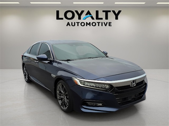 2018 Honda Accord Touring photo 4
