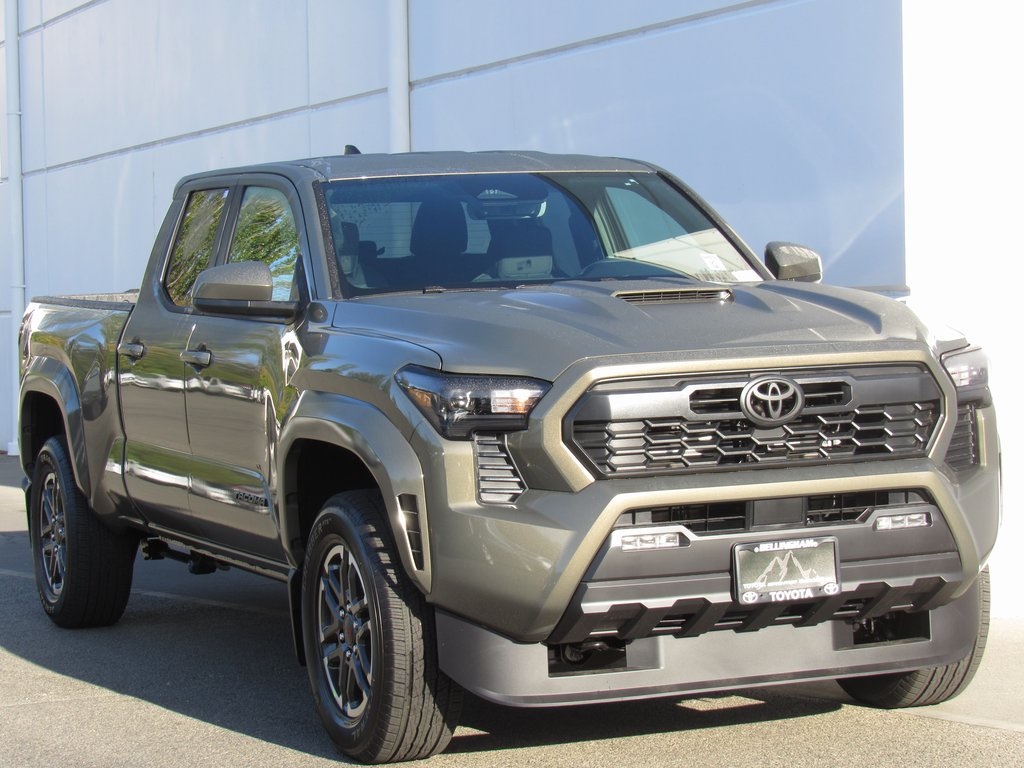 2025 Toyota Tacoma TRD Sport Double Cab photo 2