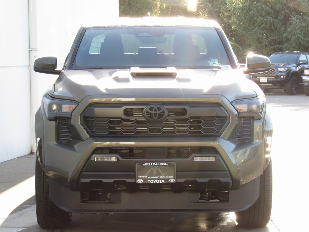 2025 Toyota Tacoma TRD Sport Double Cab photo 3