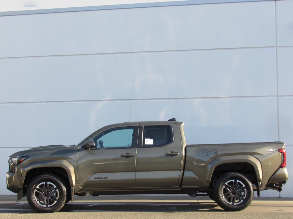 2025 Toyota Tacoma TRD Sport Double Cab photo 4