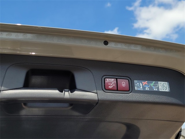 new 2025 Mercedes-Benz GLS car, priced at $101,275