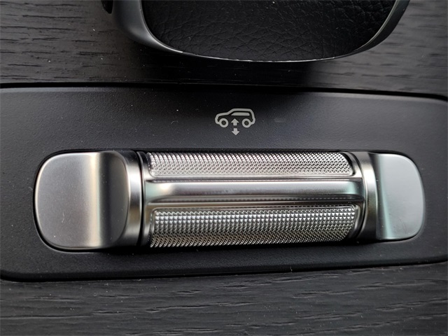 new 2025 Mercedes-Benz GLS car, priced at $101,275