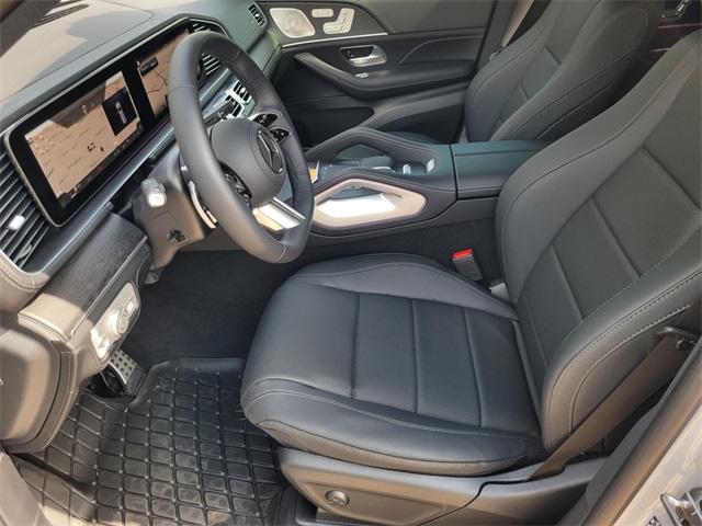 new 2025 Mercedes-Benz GLS car, priced at $101,275