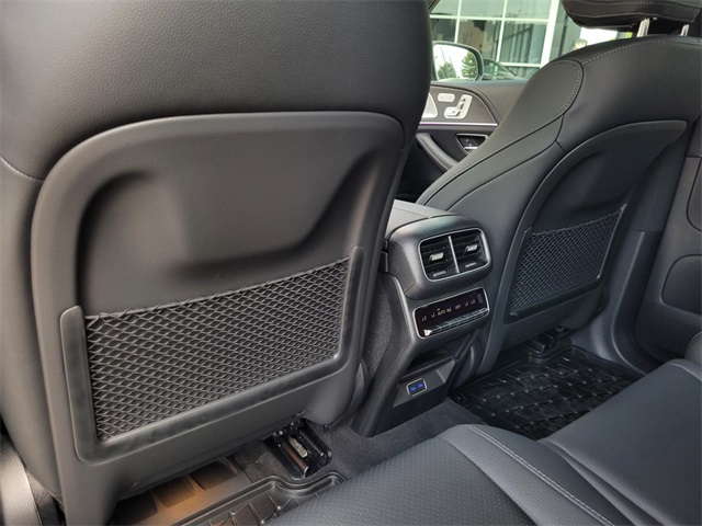new 2025 Mercedes-Benz GLS car, priced at $101,275