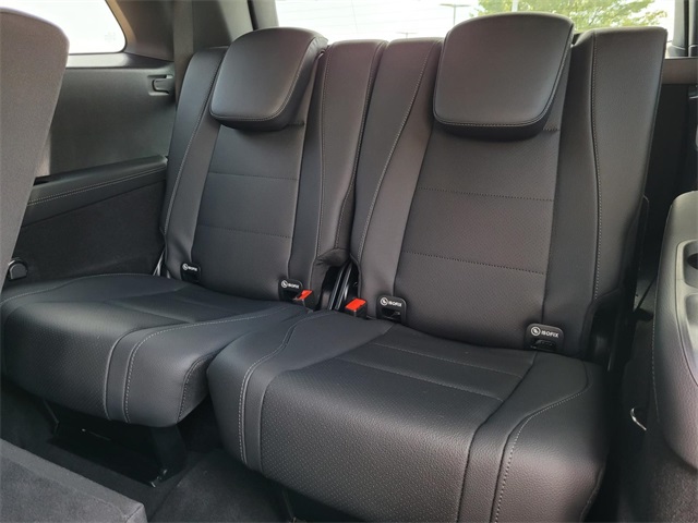 new 2025 Mercedes-Benz GLS car, priced at $101,275