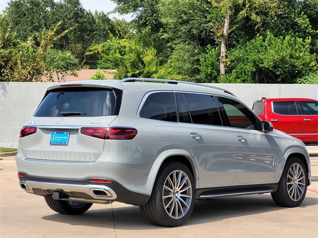 new 2025 Mercedes-Benz GLS car, priced at $101,275