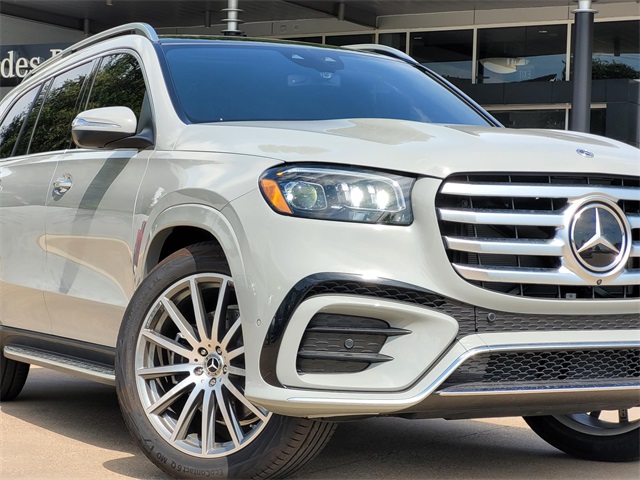 new 2025 Mercedes-Benz GLS car, priced at $101,275