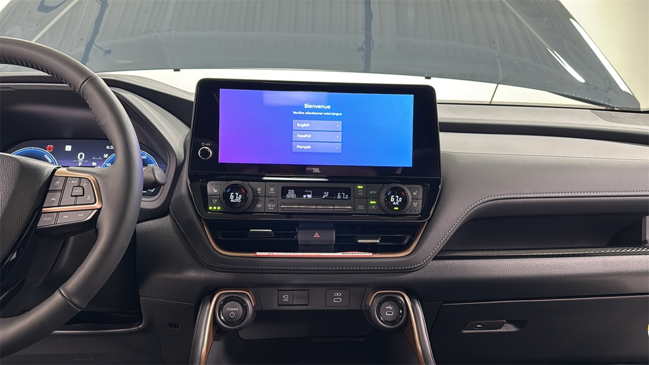 2026 Toyota Grand Highlander Hybrid MAX Platinum photo 8