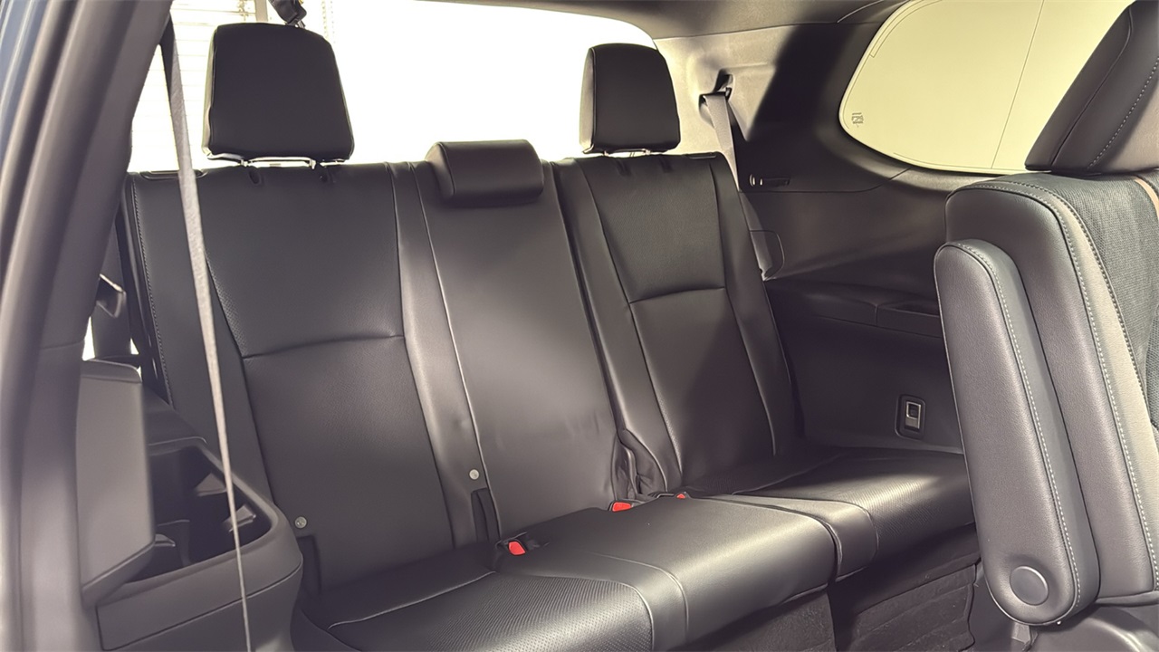 2026 Toyota Grand Highlander Hybrid MAX Platinum photo 14