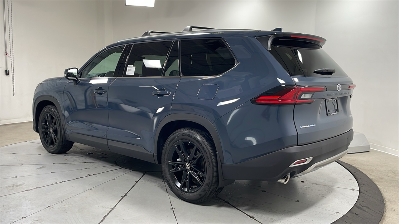 2026 Toyota Grand Highlander Hybrid MAX Platinum photo 5