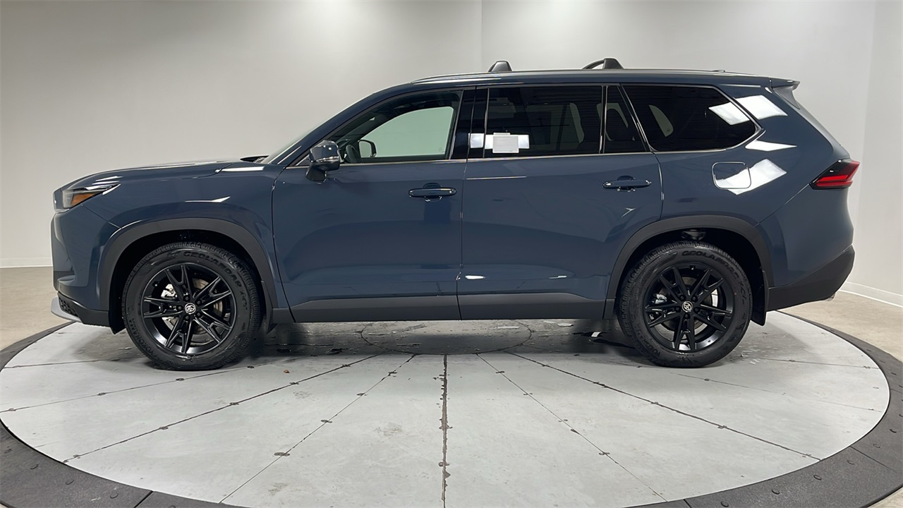 2026 Toyota Grand Highlander Hybrid MAX Platinum photo 6