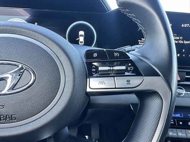 2023 Onyx Black Hyundai Elantra Limited FWD Sedan