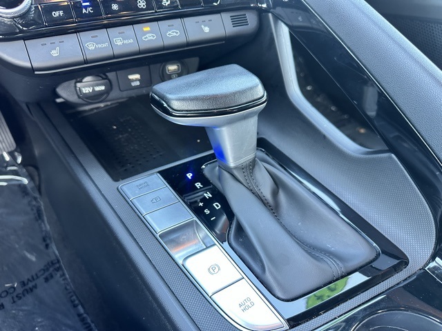 2023 Onyx Black Hyundai Elantra Limited FWD Sedan