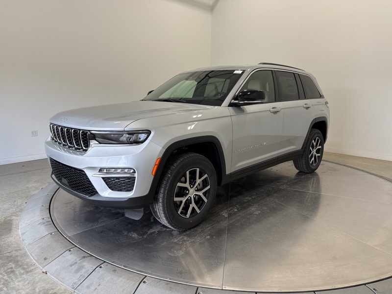 2025 Jeep Grand Cherokee Limited photo 3
