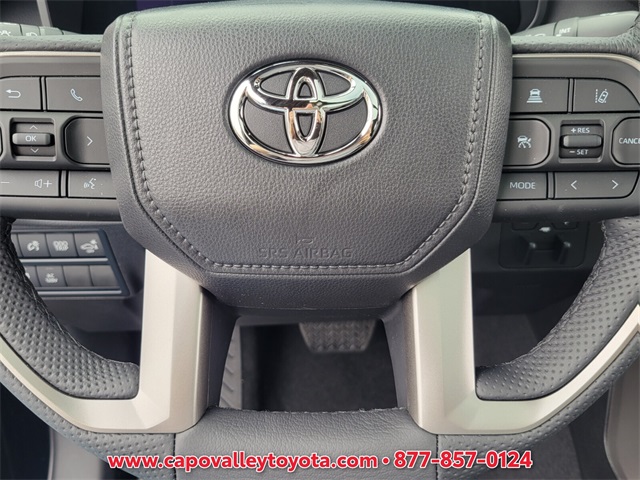 2025 Toyota Tundra Limited CrewMax photo 12