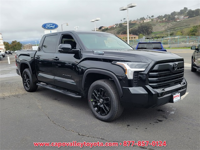 2025 Toyota Tundra Limited CrewMax photo 5