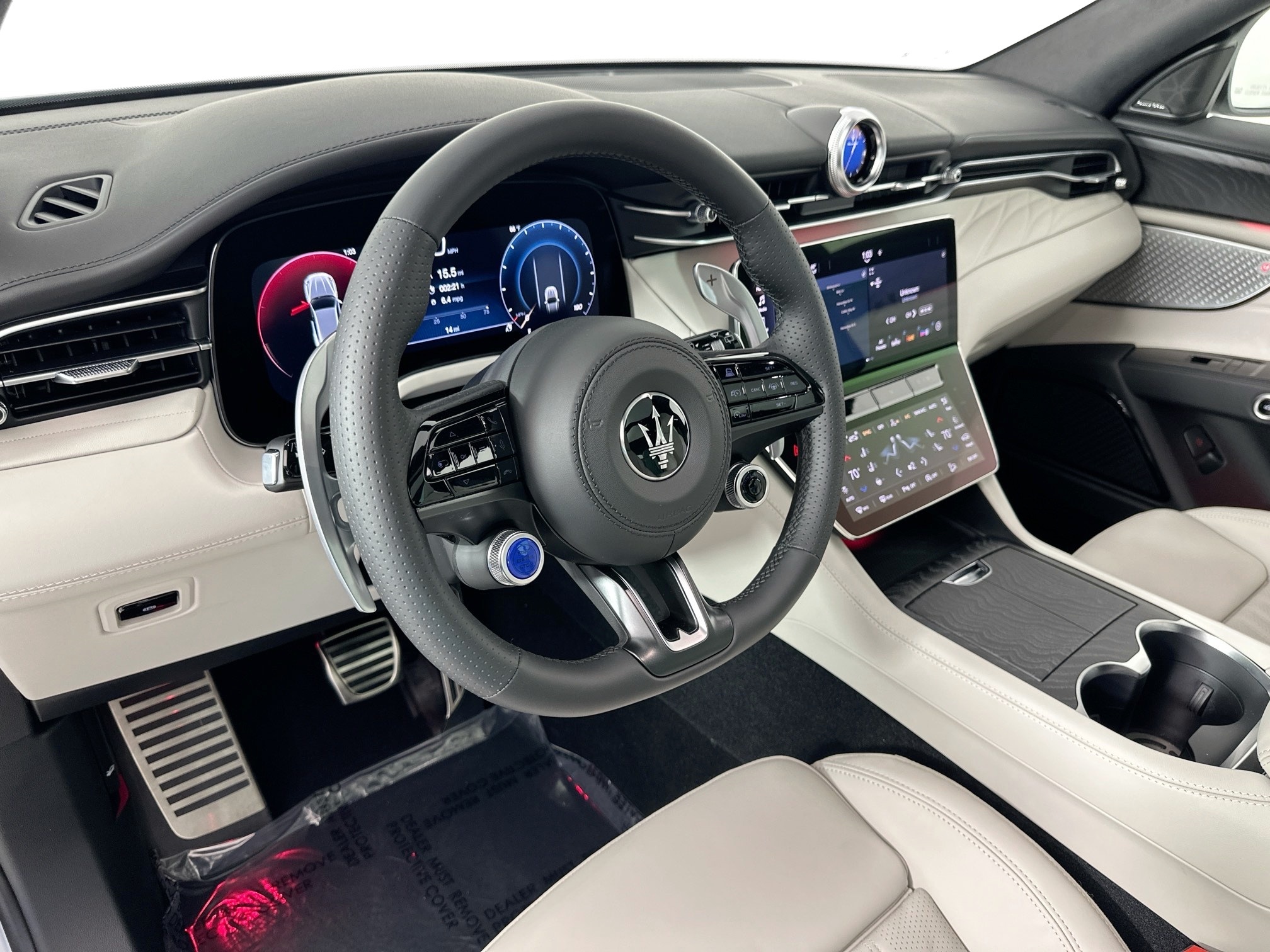 new 2026 Maserati Grecale car, priced at $94,875