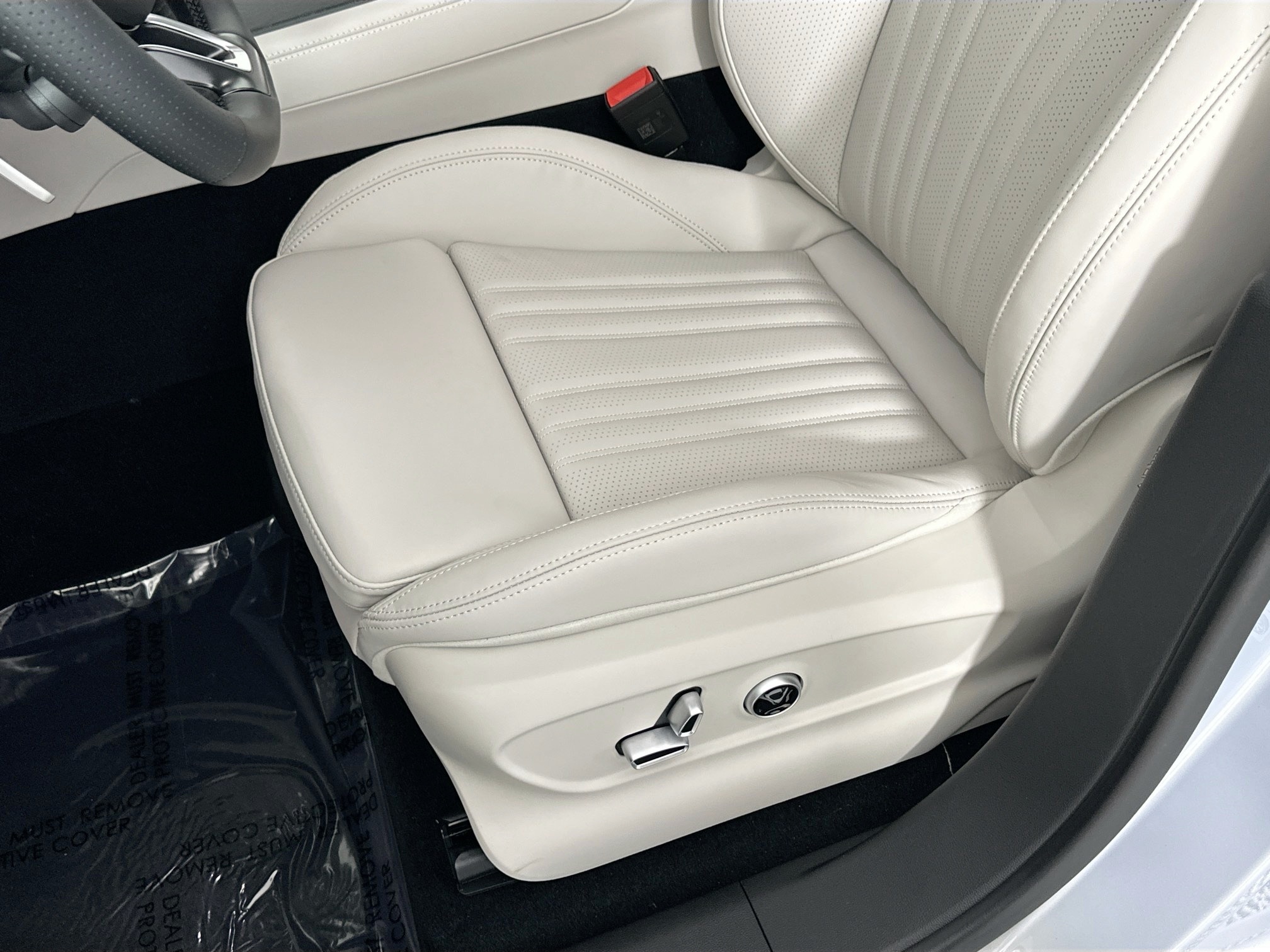 new 2026 Maserati Grecale car, priced at $94,875