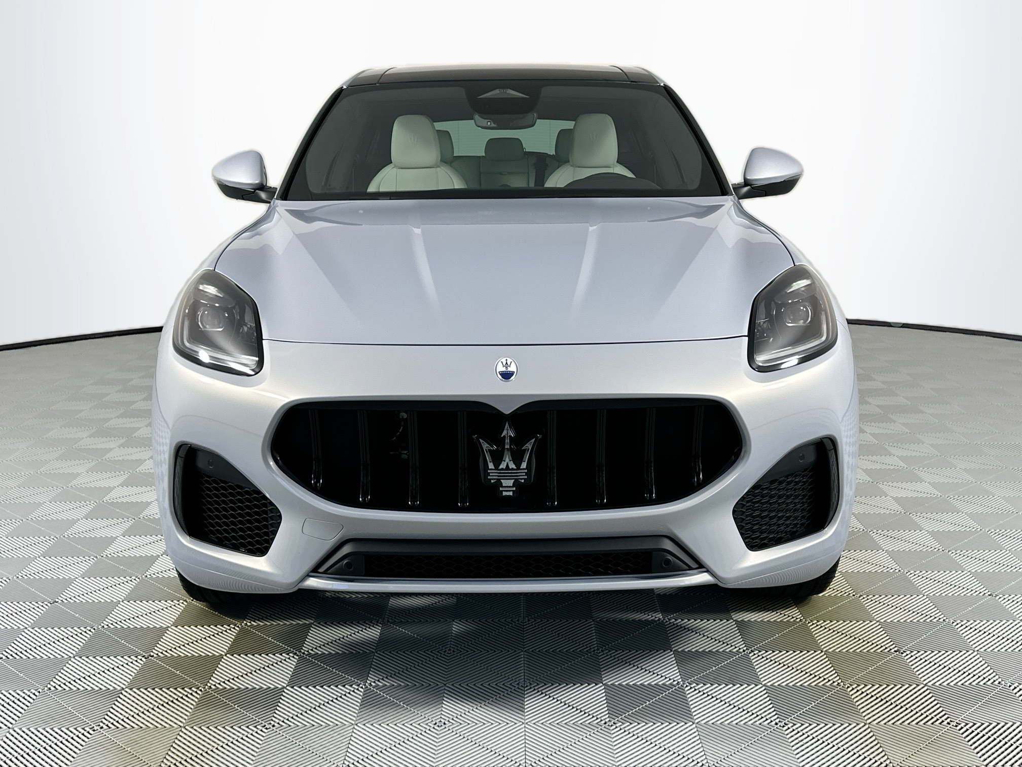 new 2026 Maserati Grecale car, priced at $94,875