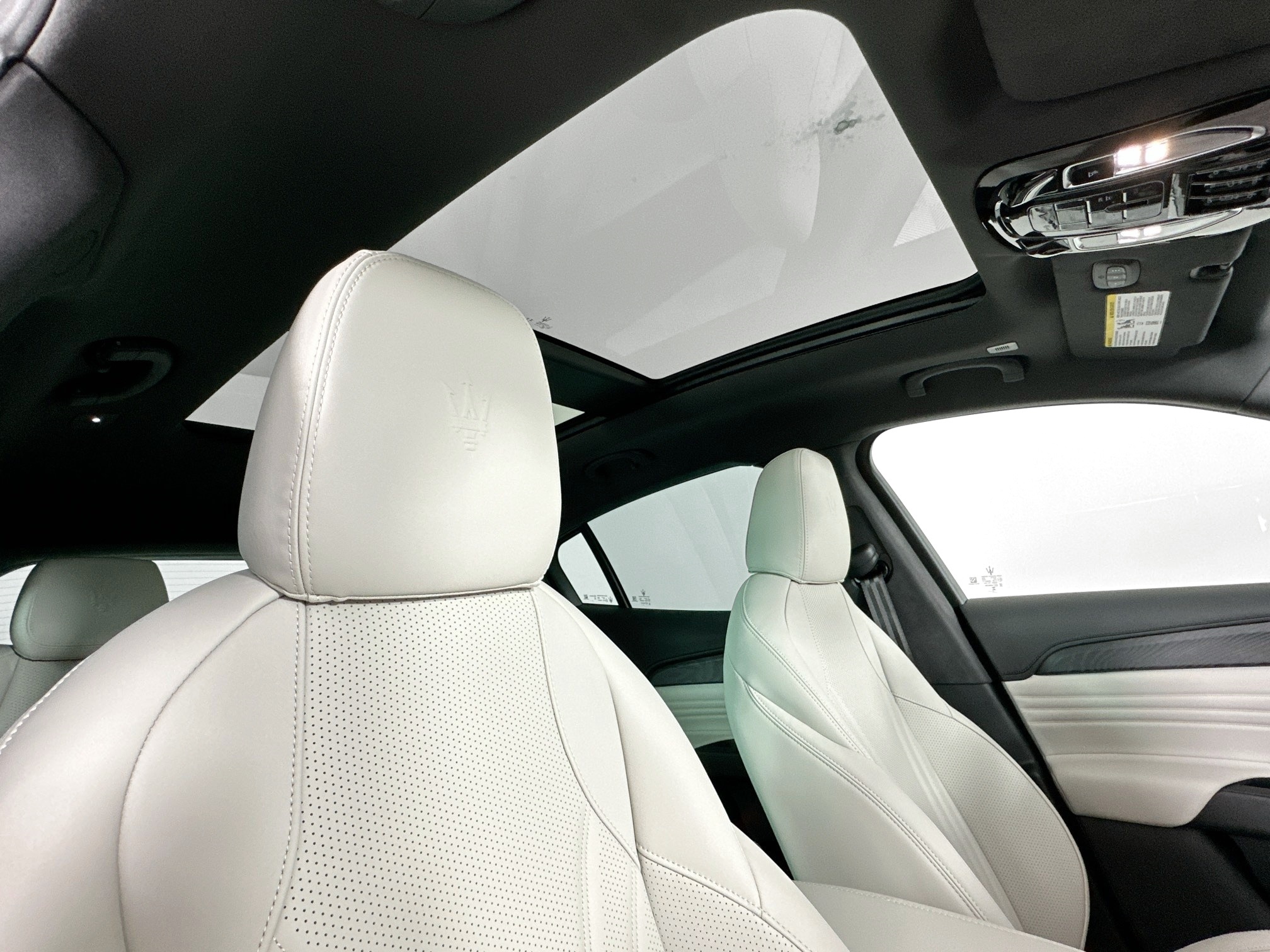 new 2026 Maserati Grecale car, priced at $94,875