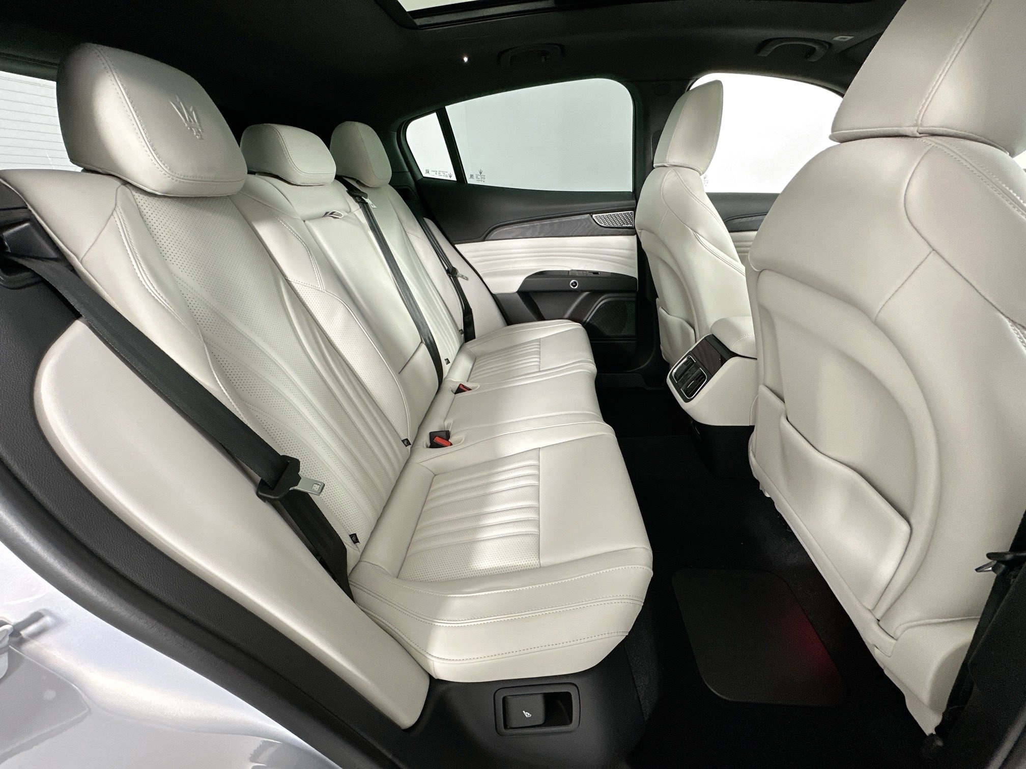 new 2026 Maserati Grecale car, priced at $94,875