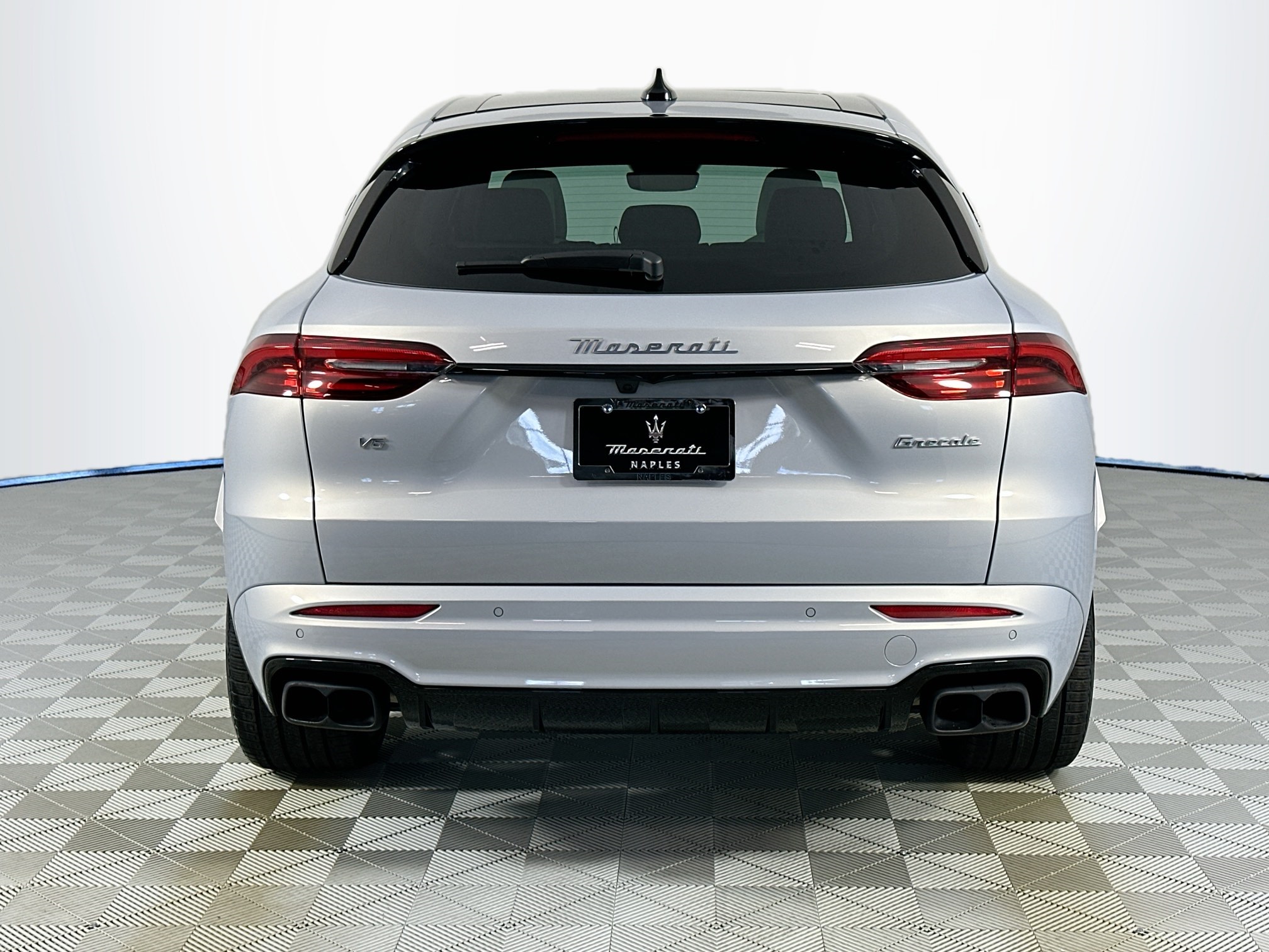 new 2026 Maserati Grecale car, priced at $94,875