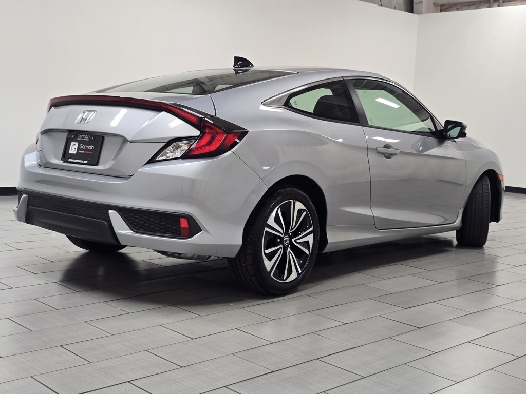 2018 Honda Civic EX-T photo 12