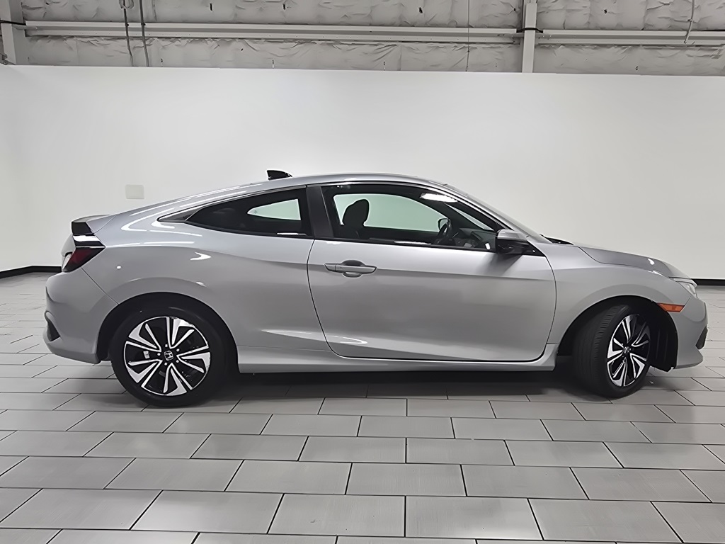 2018 Honda Civic EX-T photo 13