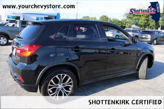 2019 Mitsubishi Outlander Sport ES photo 2