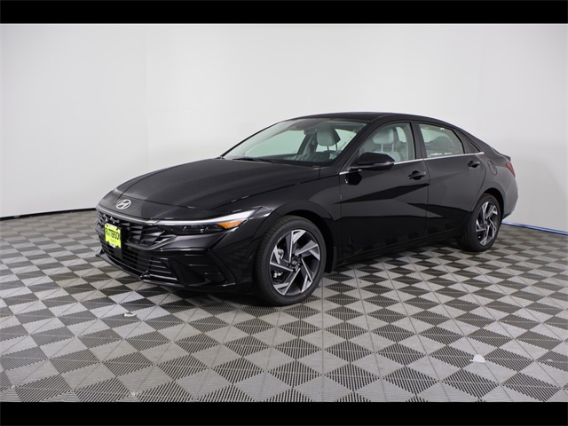 2026 Hyundai Elantra Limited's photo