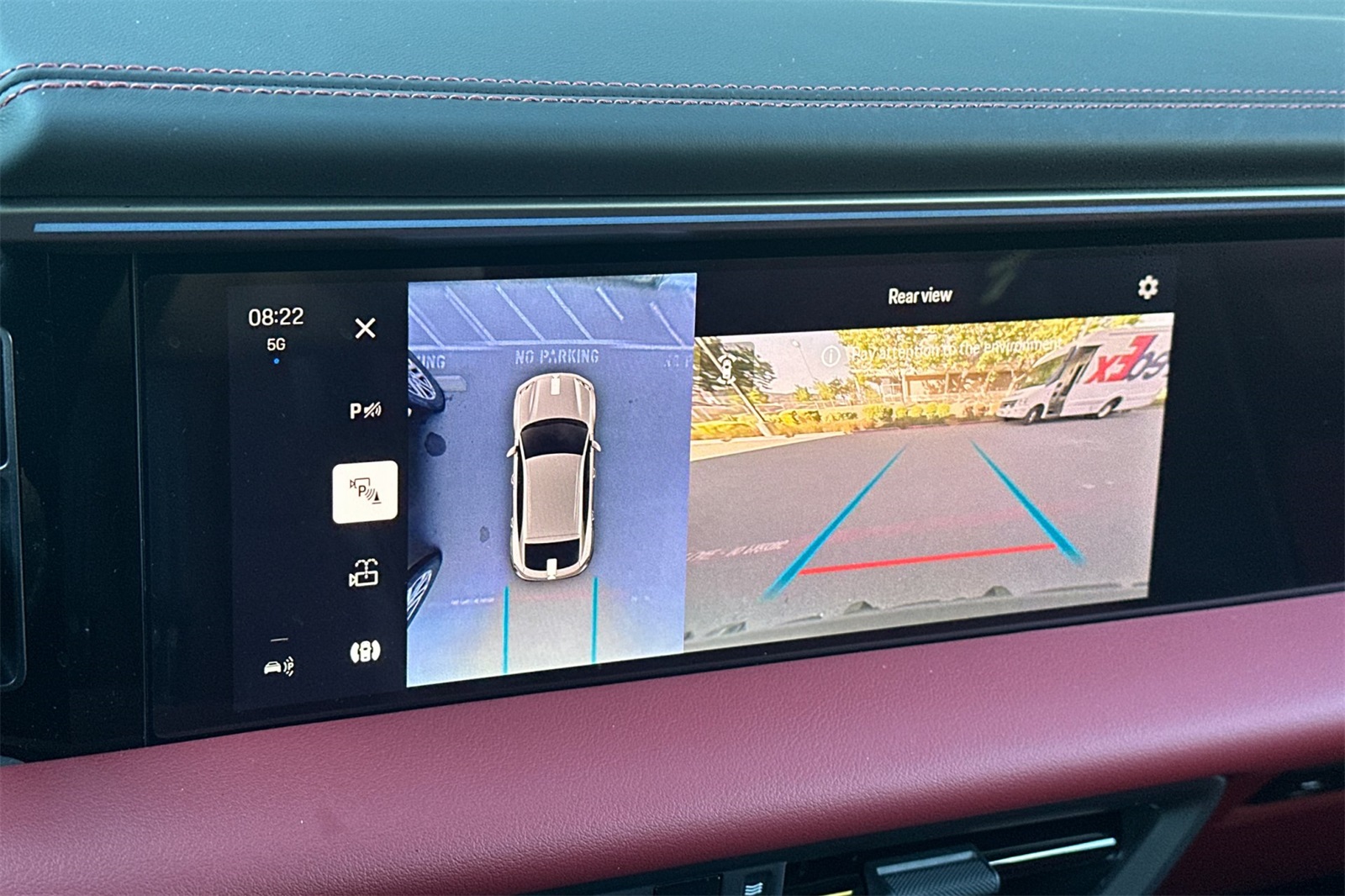 2025 Porsche Macan Electric photo 20