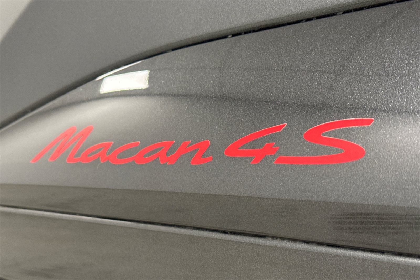 2025 Porsche Macan Electric photo 26