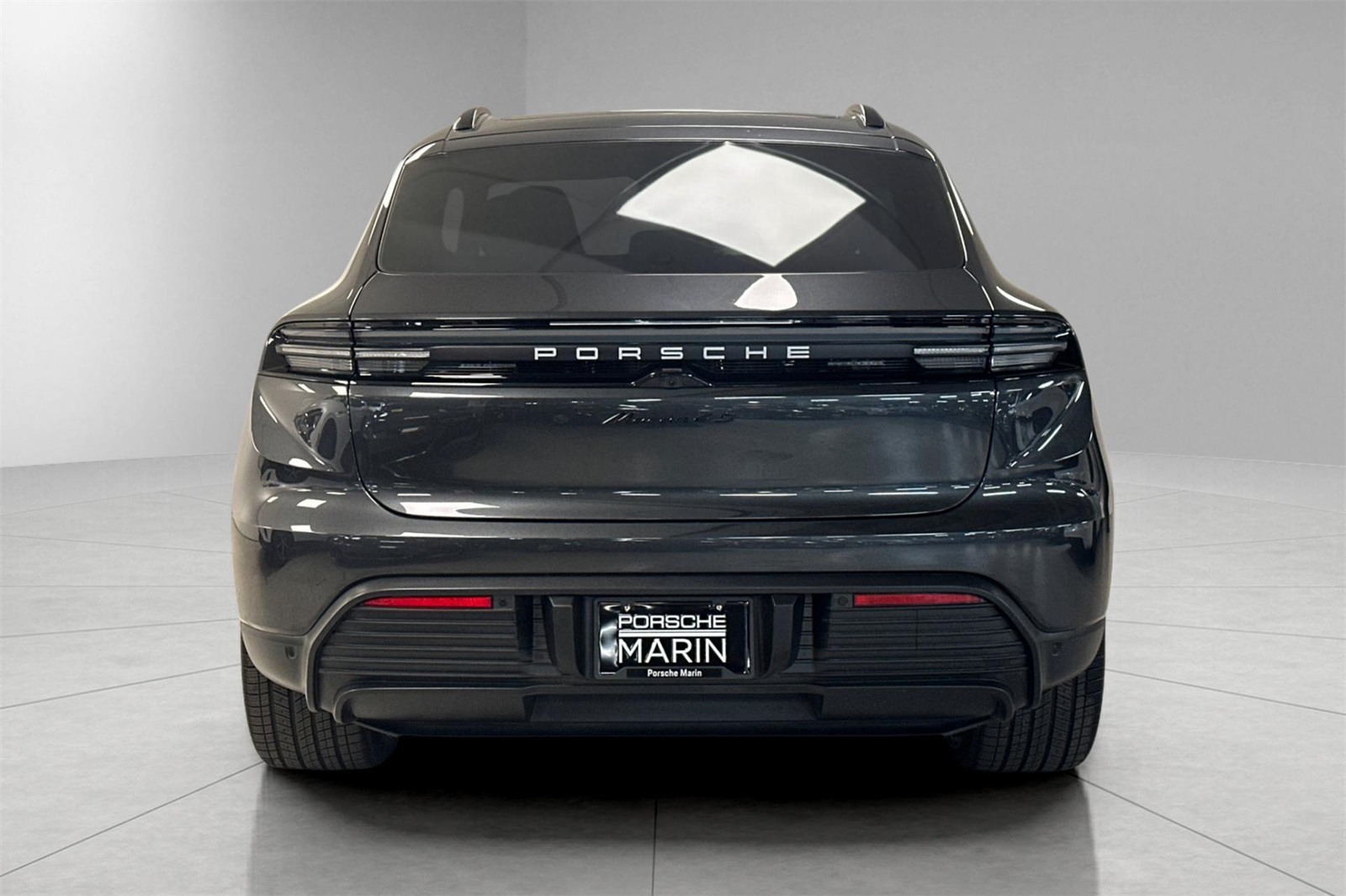 2025 Porsche Macan Electric photo 7