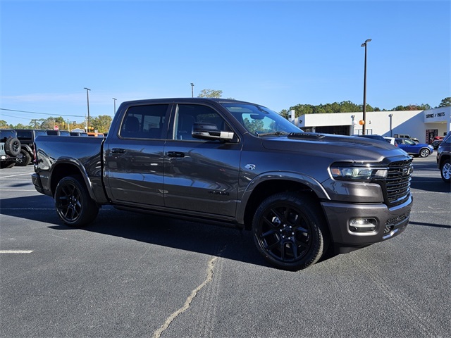 2026 Ram 1500 Laramie Crew Cab 4x4 5'7" Box