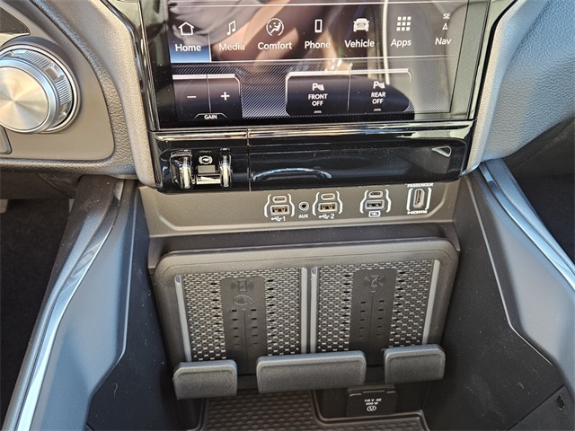 2026 Ram 1500 Laramie Crew Cab 4x4 5'7" Box