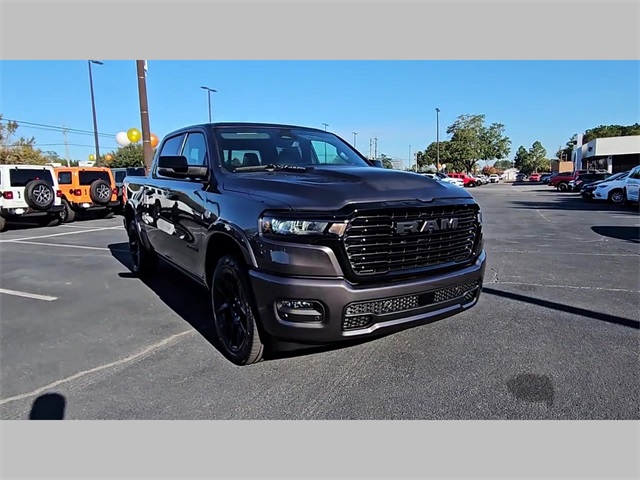 2026 Ram 1500 Laramie Crew Cab 4x4 5'7" Box