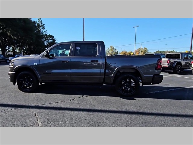 2026 Ram 1500 Laramie Crew Cab 4x4 5'7" Box