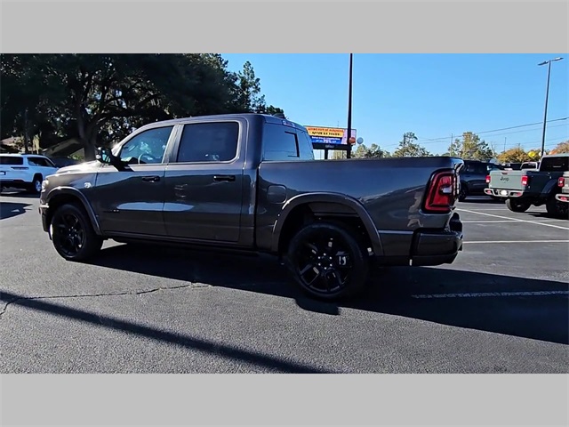 2026 Ram 1500 Laramie Crew Cab 4x4 5'7" Box
