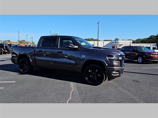 2026 Ram 1500 Laramie Crew Cab 4x4 5'7" Box