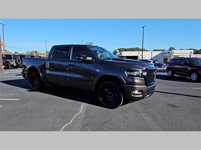 2026 Ram 1500 Laramie Crew Cab 4x4 5'7" Box