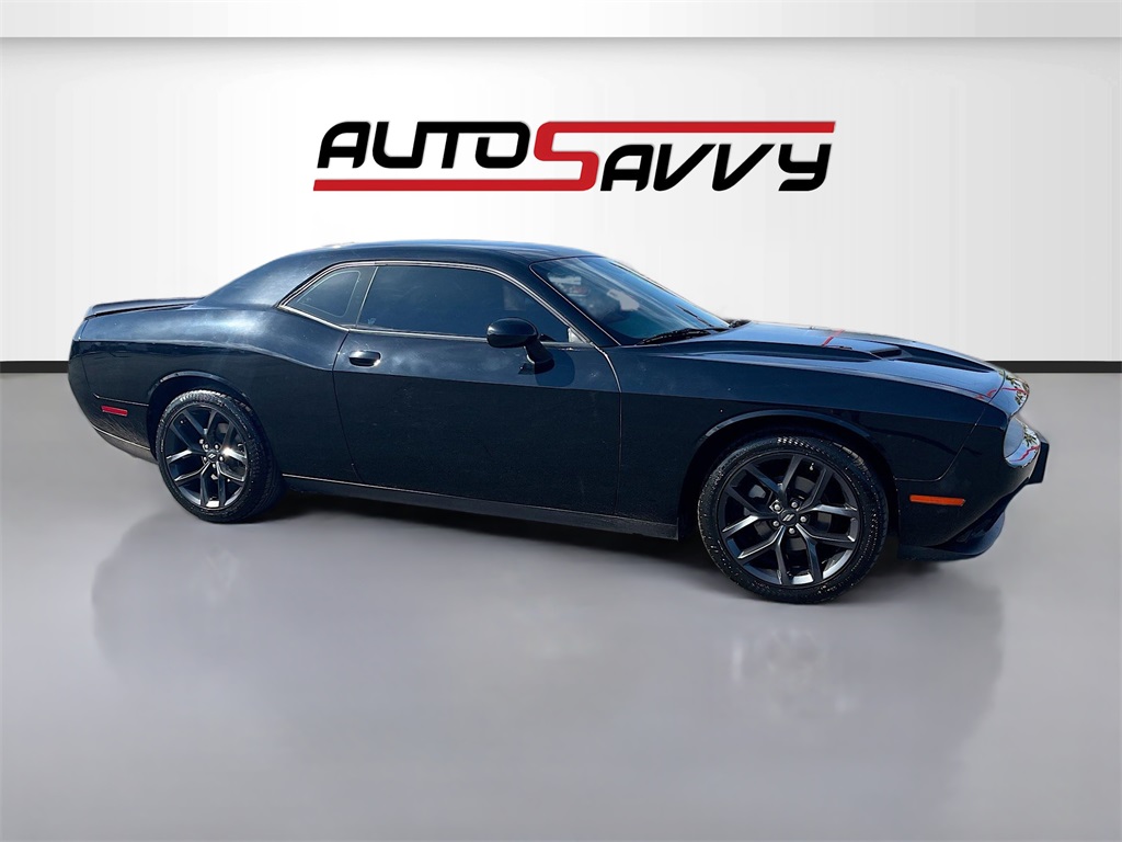 2022 Dodge Challenger SXT's photo