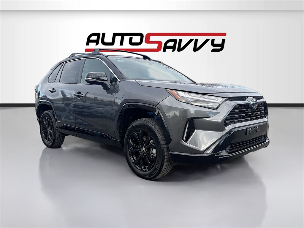 2025 Toyota RAV4 XSE